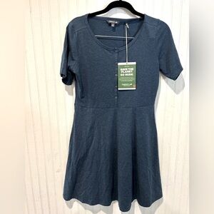 NWT toad and co blue Henley button dress size med comfortable stretchy Gorpcore